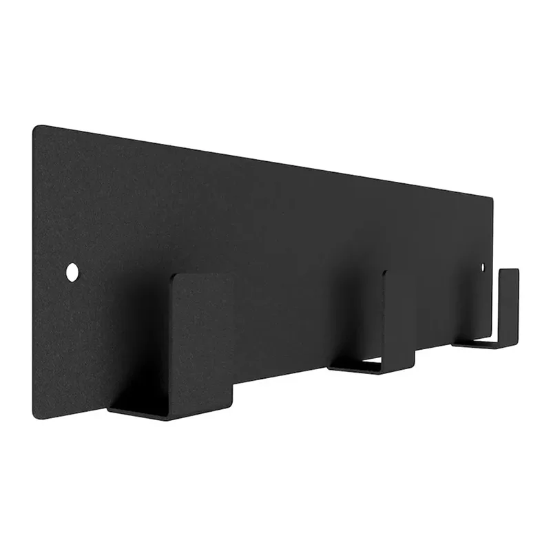 Čierny kovový kuchynský vešiak